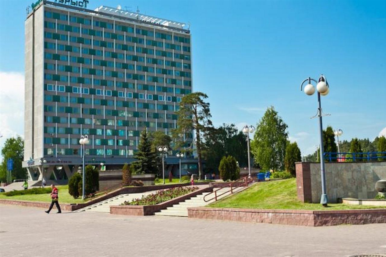 Tourist Hotel Minsk Eksteriør billede